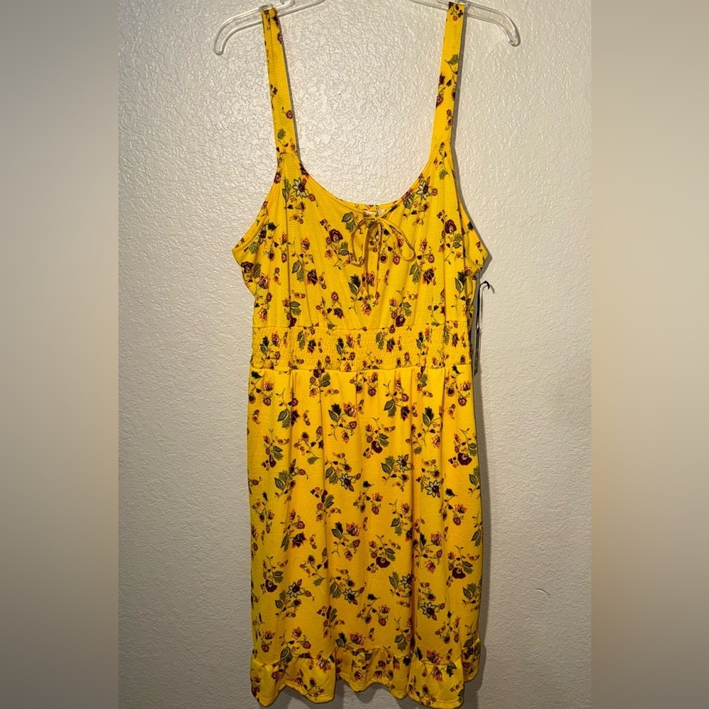 Yellow Floral Sundress Women’s 3XL Smocked Boho Cottagecore Tie Front